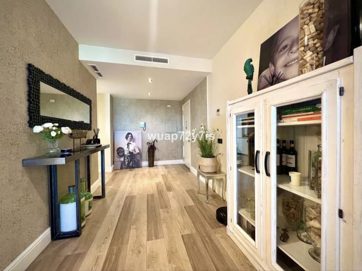 Image No.29-3 Bed Apartment for sale