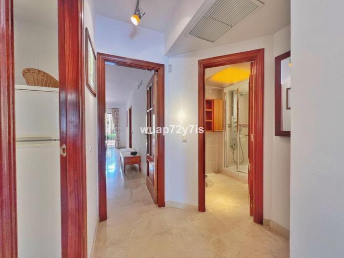 Image No.5-Jumelé de 5 chambres à vendre à Marbella