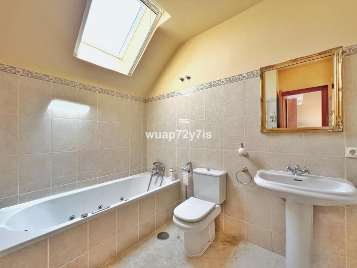 Image No.26-Jumelé de 5 chambres à vendre à Marbella