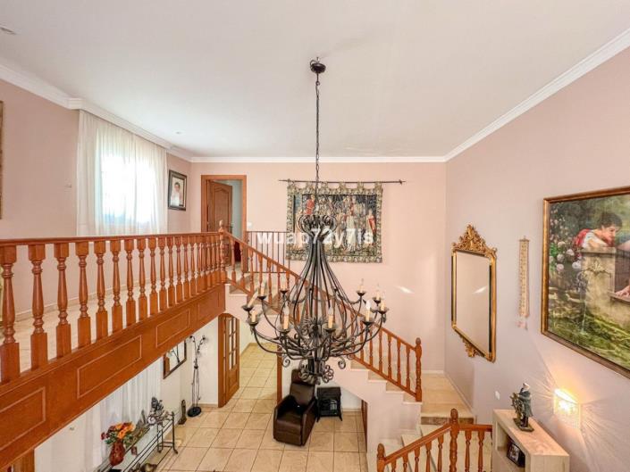 Image No.4-5 Bed Semi-Detached for sale