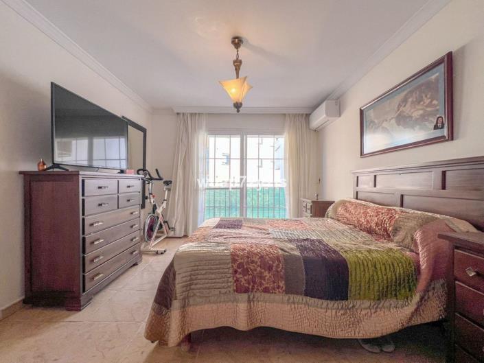 Image No.13-5 Bed Semi-Detached for sale