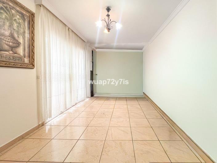 Image No.24-5 Bed Semi-Detached for sale