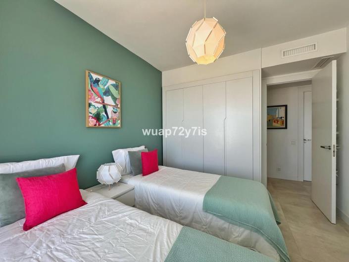 Image No.21-5 Bed Penthouse for sale