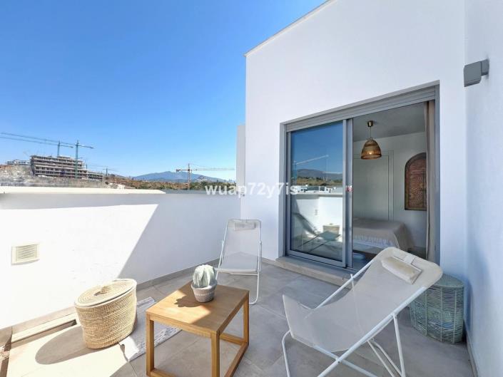 Image No.25-5 Bed Penthouse for sale