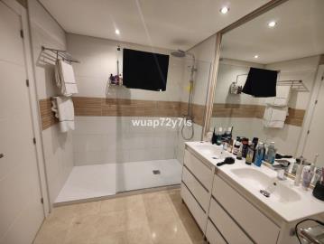 10-bb915d1cb19341576dcdc994b81ab9c5