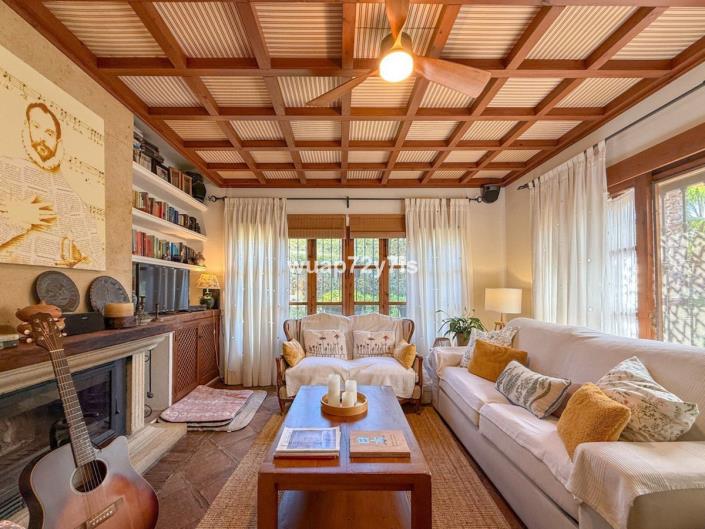 Image No.9-2 Bed Villa for sale