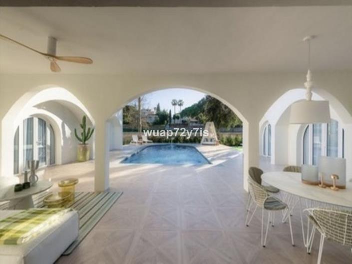 Image No.5-Maison / Villa de 4 chambres à vendre à Guadalmina