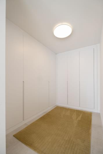 Image No.13-3 Bed Townhouse for sale