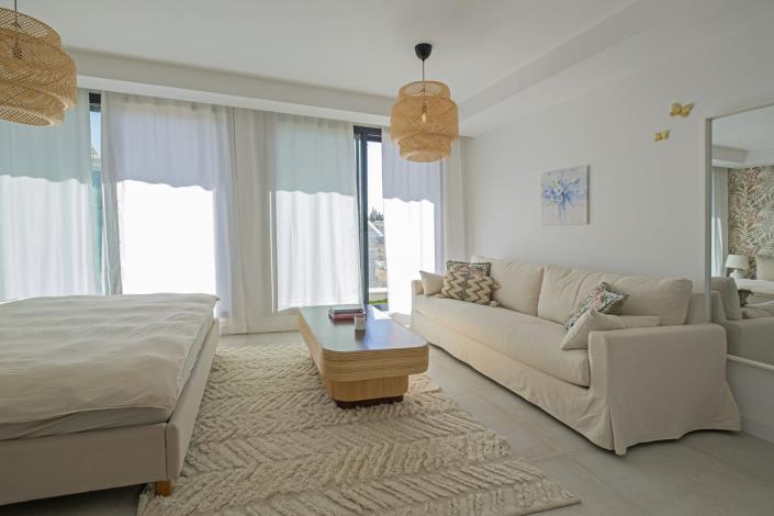 Image No.27-3 Bed Townhouse for sale