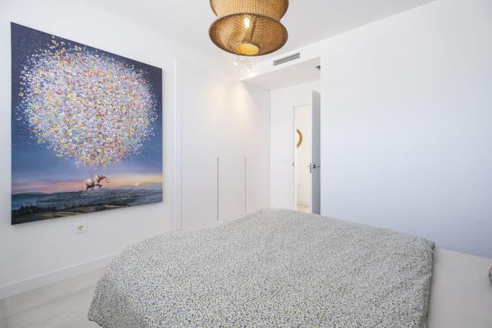 Image No.29-3 Bed Townhouse for sale