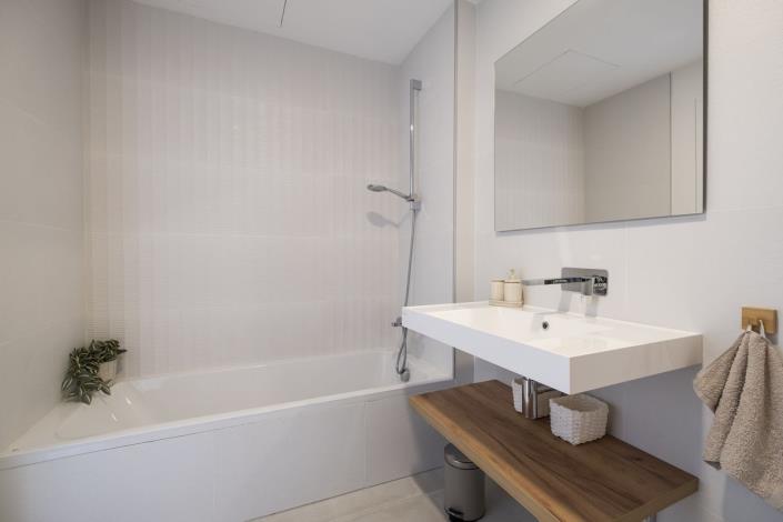 Image No.30-3 Bed Townhouse for sale