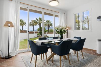 12-53013098fcab6c38b1379cd33298e050