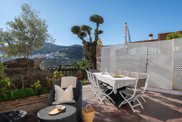 Image No.1-3 Bed Townhouse for sale