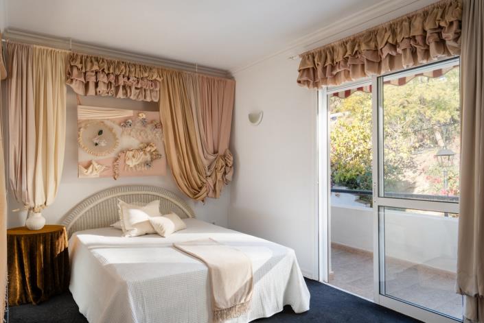 Image No.12-3 Bed Townhouse for sale