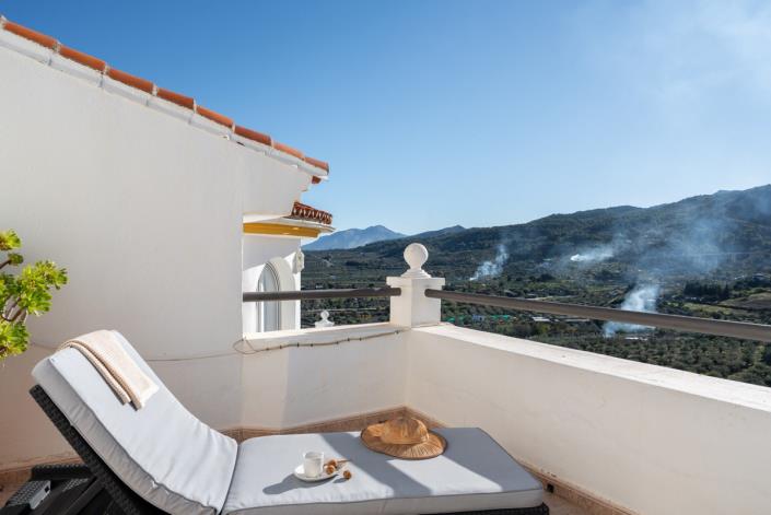 Image No.16-3 Bed Townhouse for sale