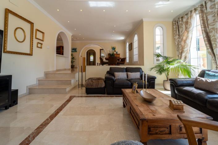 Image No.39-5 Bed Villa for sale