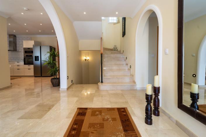 Image No.44-5 Bed Villa for sale