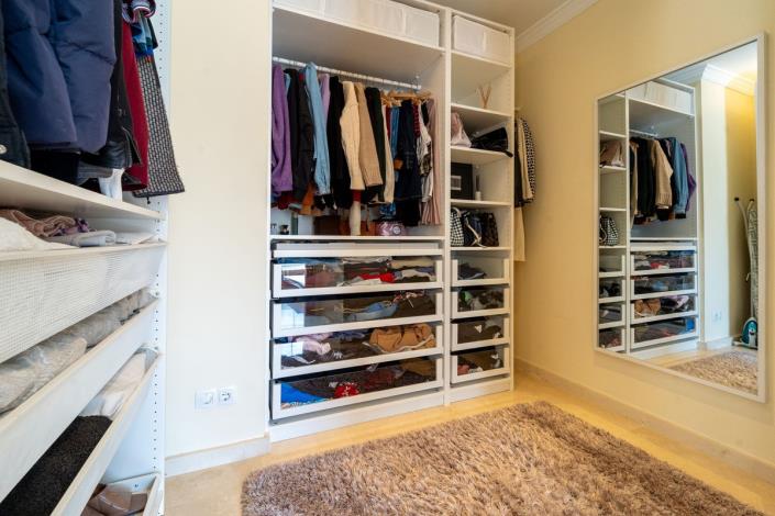 Image No.52-5 Bed Villa for sale