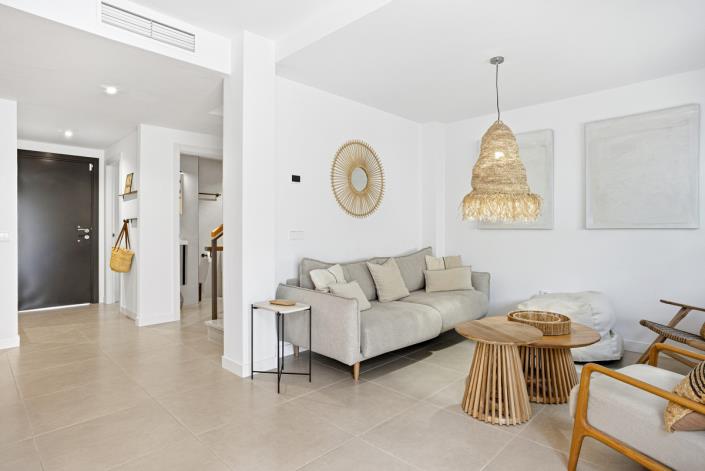 Image No.4-3 Bed Townhouse for sale