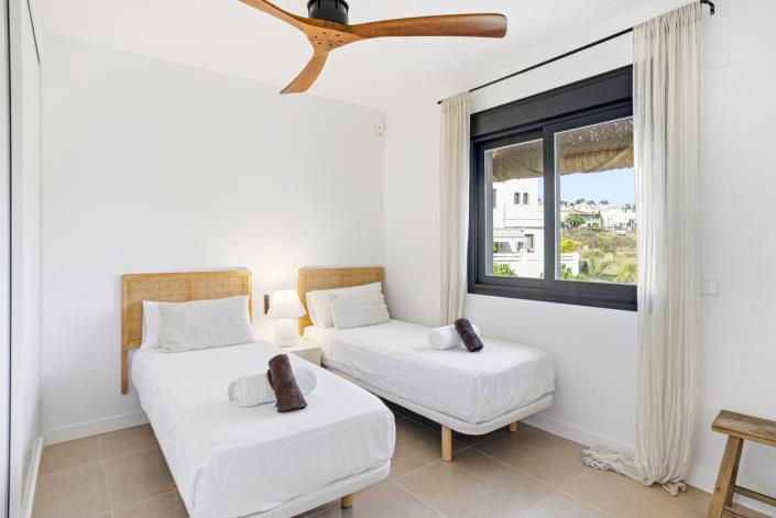 Image No.7-3 Bed Townhouse for sale