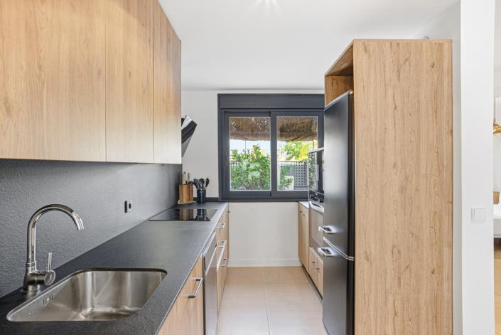 Image No.11-3 Bed Townhouse for sale