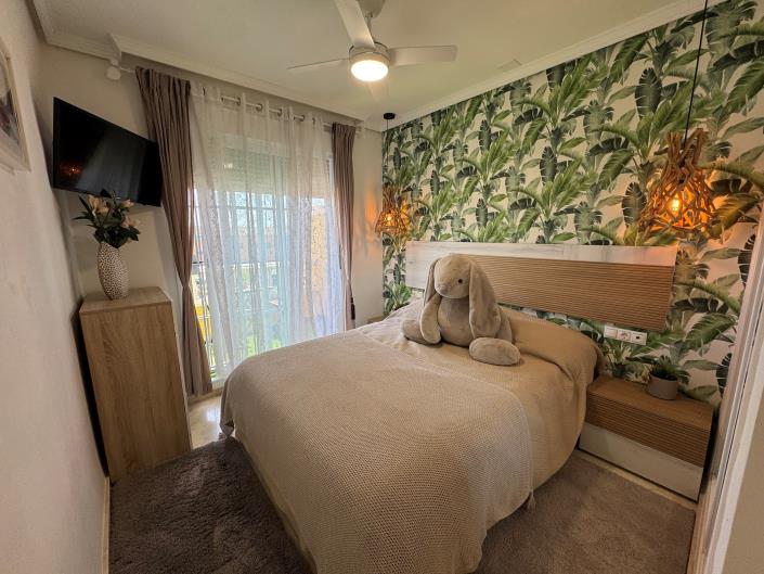 Image No.18-4 Bed Townhouse for sale