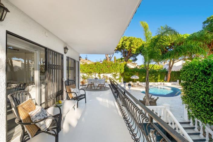 Image No.5-6 Bed Villa for sale