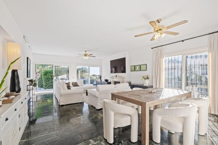 Image No.13-6 Bed Villa for sale