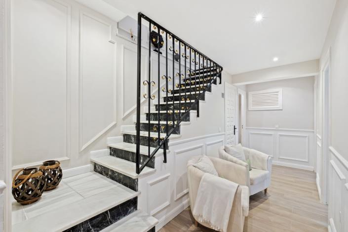 Image No.24-6 Bed Villa for sale