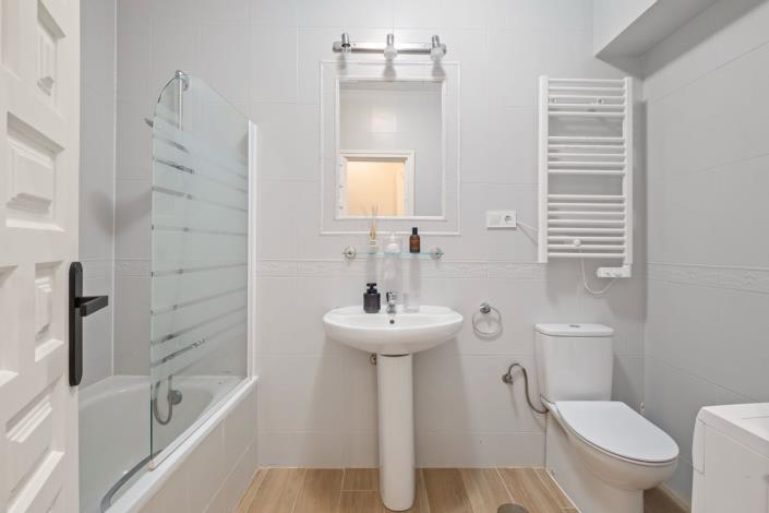 Image No.31-6 Bed Villa for sale