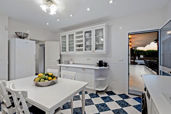 Image No.36-6 Bed Villa for sale