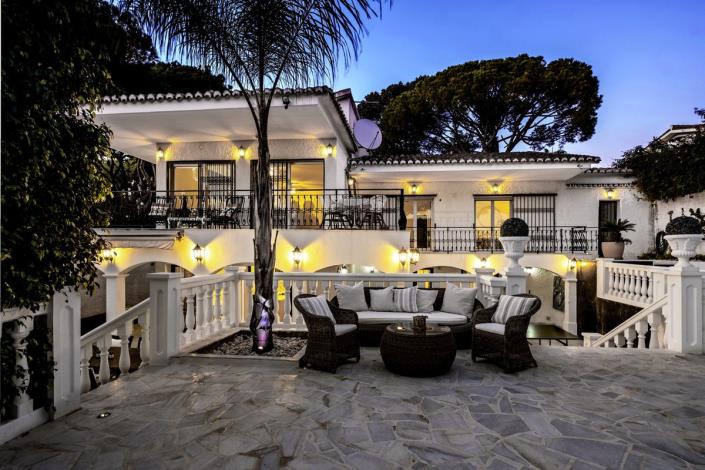 Image No.40-6 Bed Villa for sale