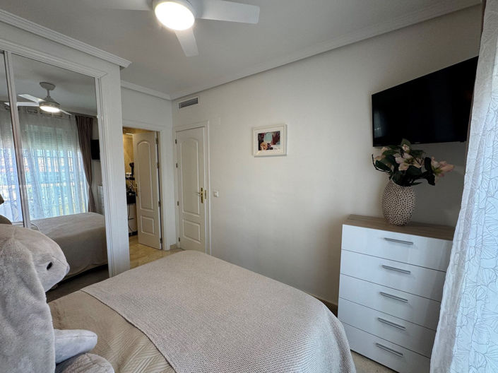 Image No.17-4 Bed Townhouse for sale