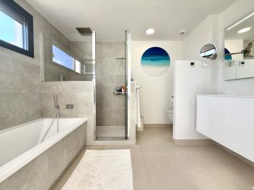 13-5fd73dea700db77384c091ca9818b1a9