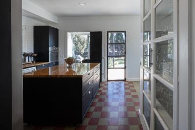 10-bb915d1cb19341576dcdc994b81ab9c5