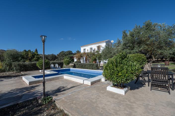 Image No.42-Villa de 4 chambres à vendre à Archidona