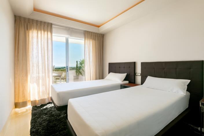 Image No.15-2 Bed Apartment for sale