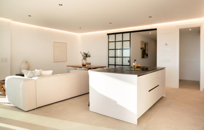 Image No.10-3 Bed Apartment for sale