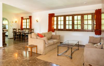 8-e64a9055bba3e77ac8aca3b893cdf826