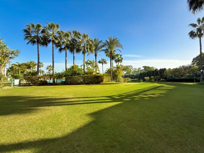 Image No.28-3 Bed Apartment for sale