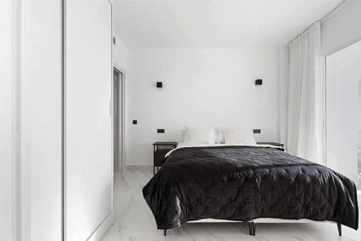 Image No.21-3 Bed Apartment for sale