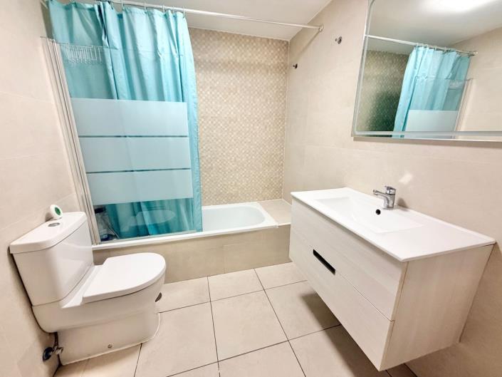 Image No.9-3 Bed Apartment for sale