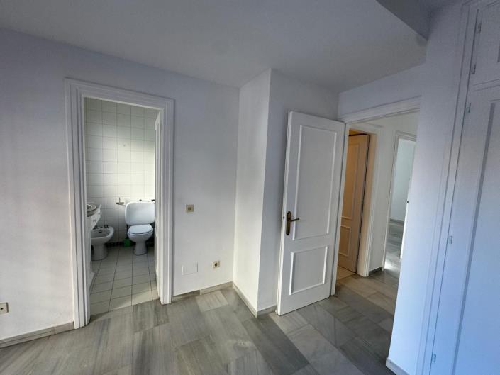 Image No.12-Maison de ville de 4 chambres à vendre à Marbella