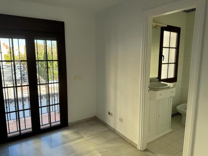 Image No.18-Maison de ville de 4 chambres à vendre à Marbella