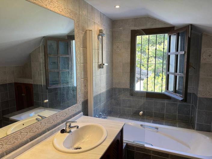 Image No.26-Maison de ville de 4 chambres à vendre à Marbella