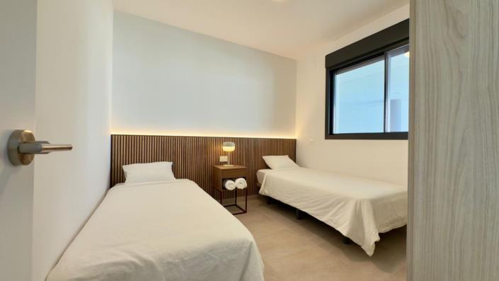 Image No.8-2 Bed Apartment for sale