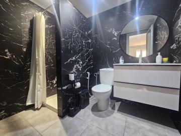 8-e64a9055bba3e77ac8aca3b893cdf826