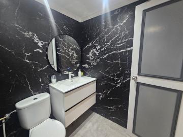 10-bb915d1cb19341576dcdc994b81ab9c5