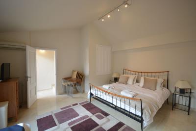 15-11d12f2f454f2f5e9b981fdd8b901d51