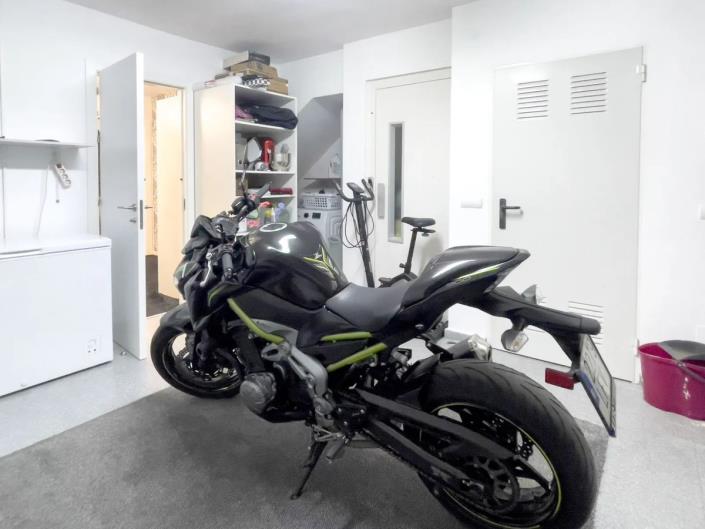 Image No.42-3 Bed Townhouse for sale